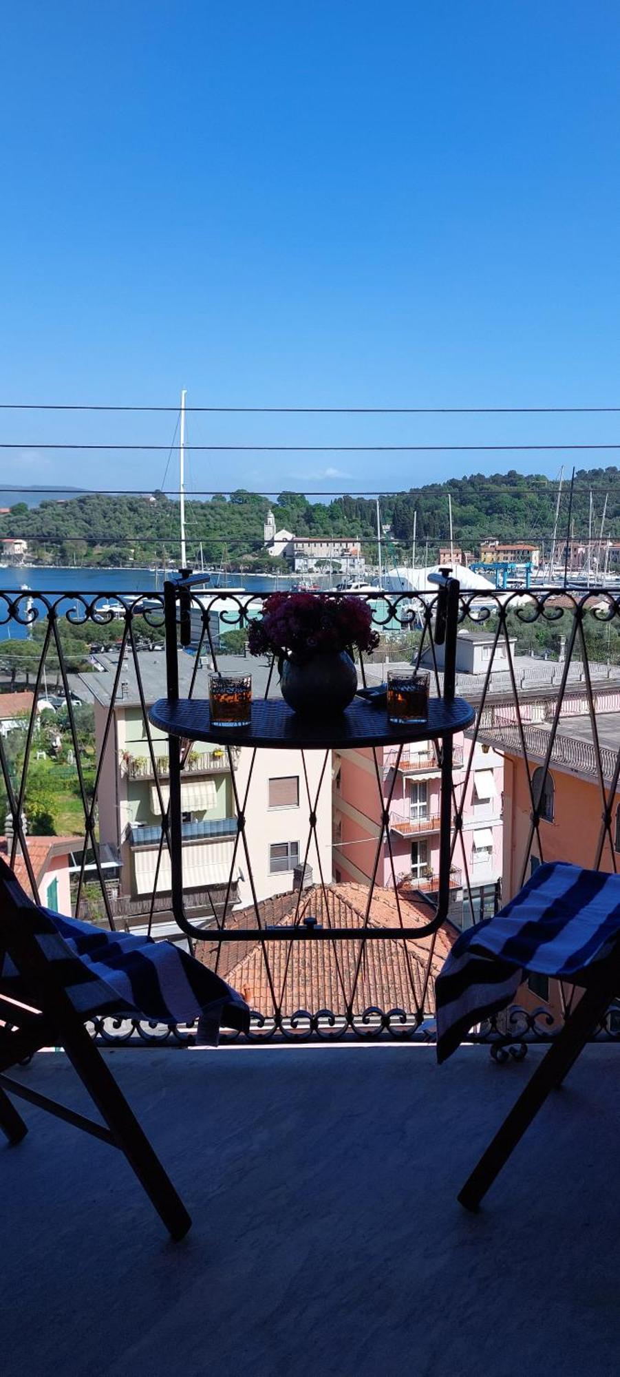 Finestra Sul Golfo Di Le Grazie Apartment *